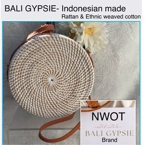 NWOT ⭐️ BALI GYPSY tm ⭐️ Rattan Indonesian Artisans- Crossbody Bag